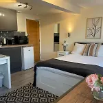 Grays Inn Road - Room 6